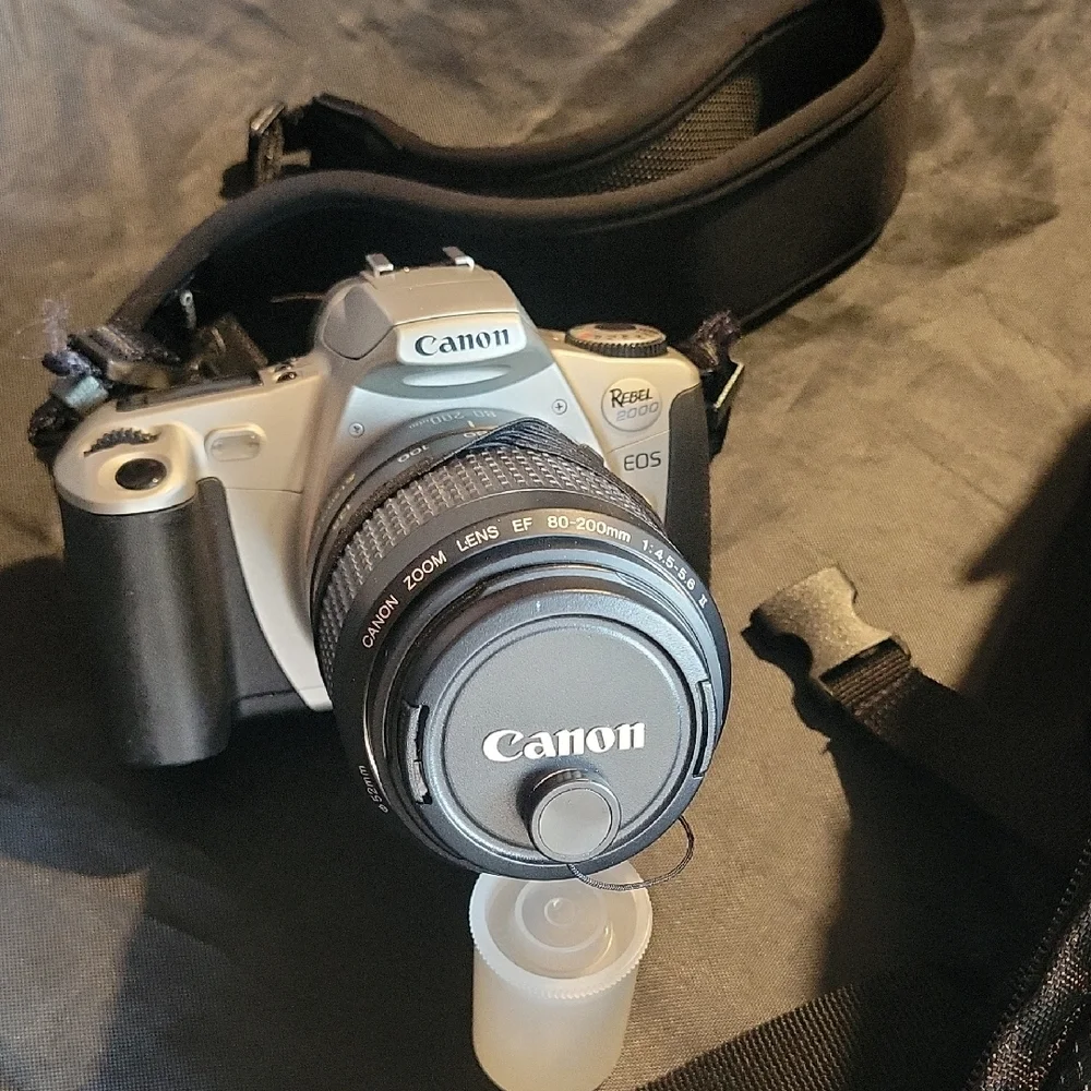 Canon EOS Rebel 2000 Silver Camera Lot